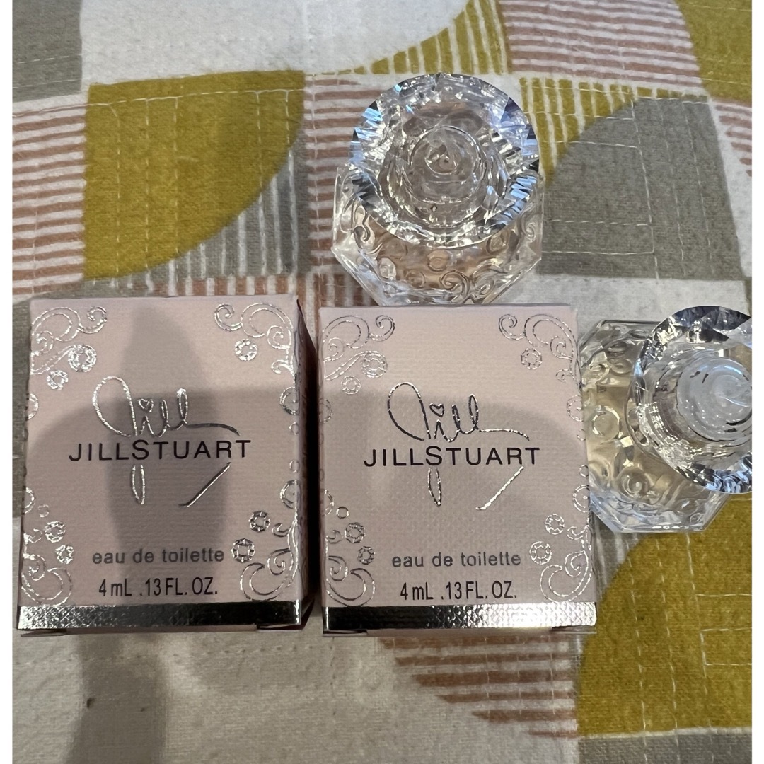 JILL by JILLSTUART(ジルバイジルスチュアート)のジルバジルスチュアートオードトワレ コスメ/美容の香水(香水(女性用))の商品写真