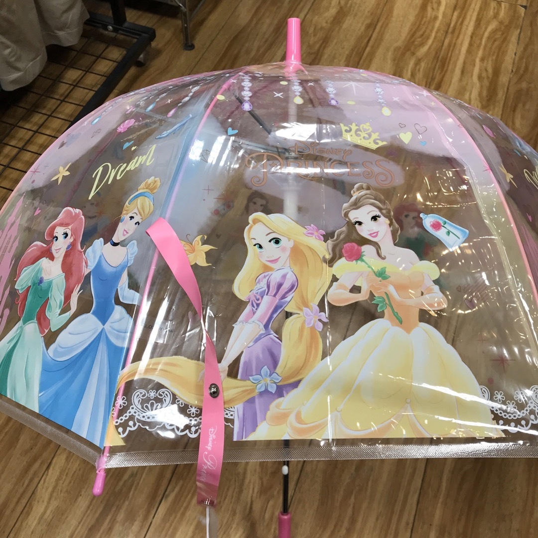 Disney(ディズニー)の再入荷ディズニープリンセス子供用ビニールワンタッチ ジャンプ傘 キッズ/ベビー/マタニティのこども用ファッション小物(傘)の商品写真