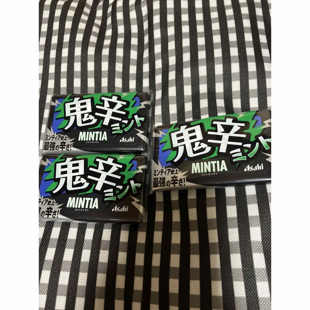 ミンティア 鬼辛ミント(50粒入) 食品/飲料/酒の食品(菓子/デザート)の商品写真