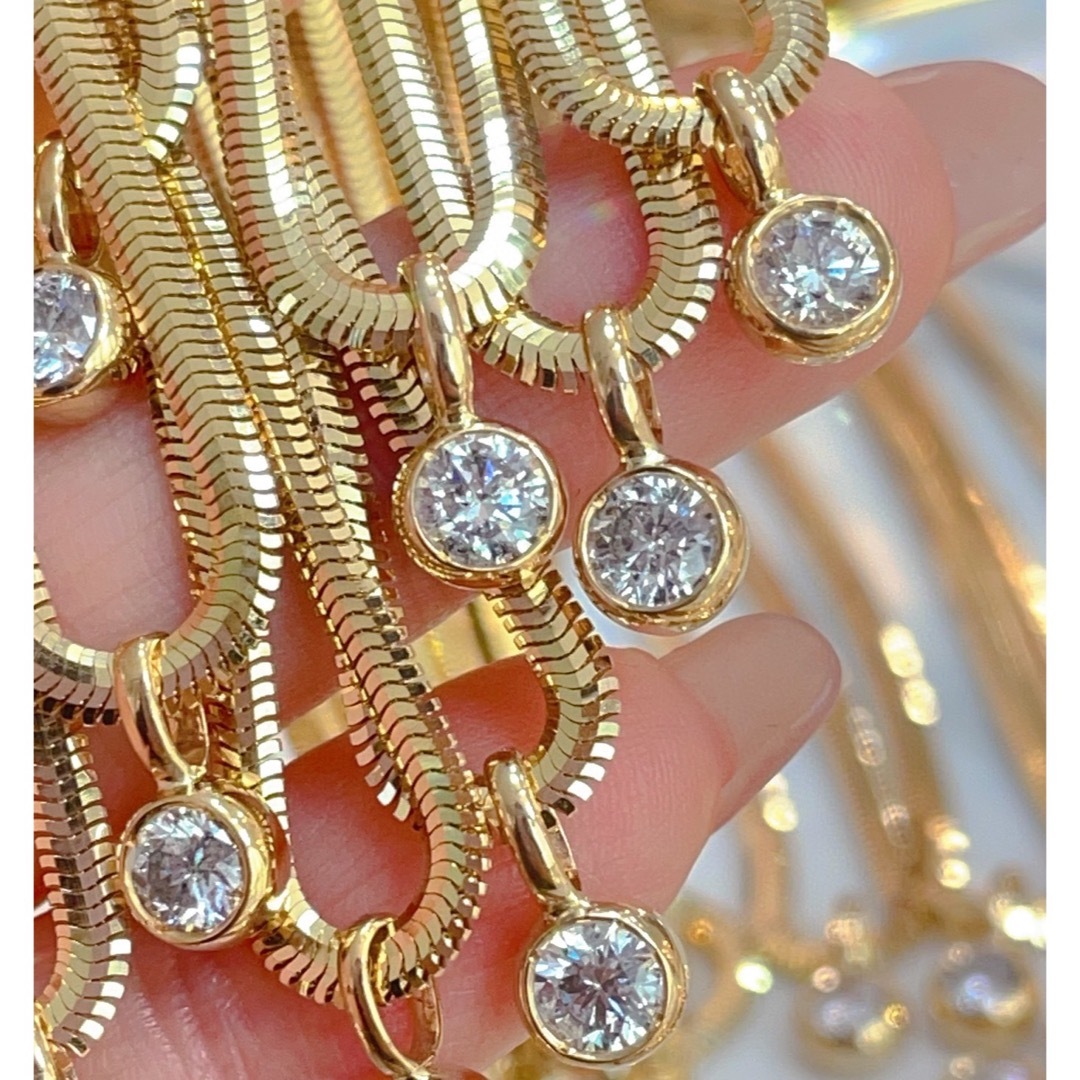 ダイヤモンドネックレス　K18 新品 レディースのアクセサリー(ネックレス)の商品写真