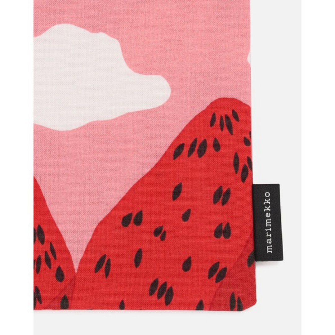 marimekko(マリメッコ)のマリメッコ マンシッカヴォレット トートバッグ エコバッグ イチゴ 花柄 レディースのバッグ(トートバッグ)の商品写真