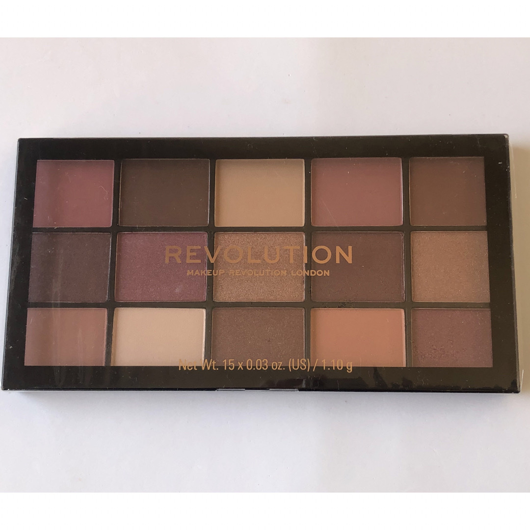 Makeup Revolution  アイシャドウパレットProvocativ コスメ/美容のベースメイク/化粧品(アイシャドウ)の商品写真