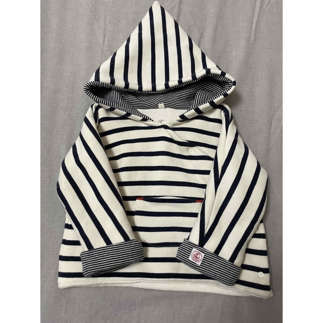 PETIT BATEAU(プチバトー)のプチバトー◆18m/81cm◆マリニエール小人パーカー アウター プルオーバー キッズ/ベビー/マタニティのベビー服(~85cm)(ジャケット/コート)の商品写真