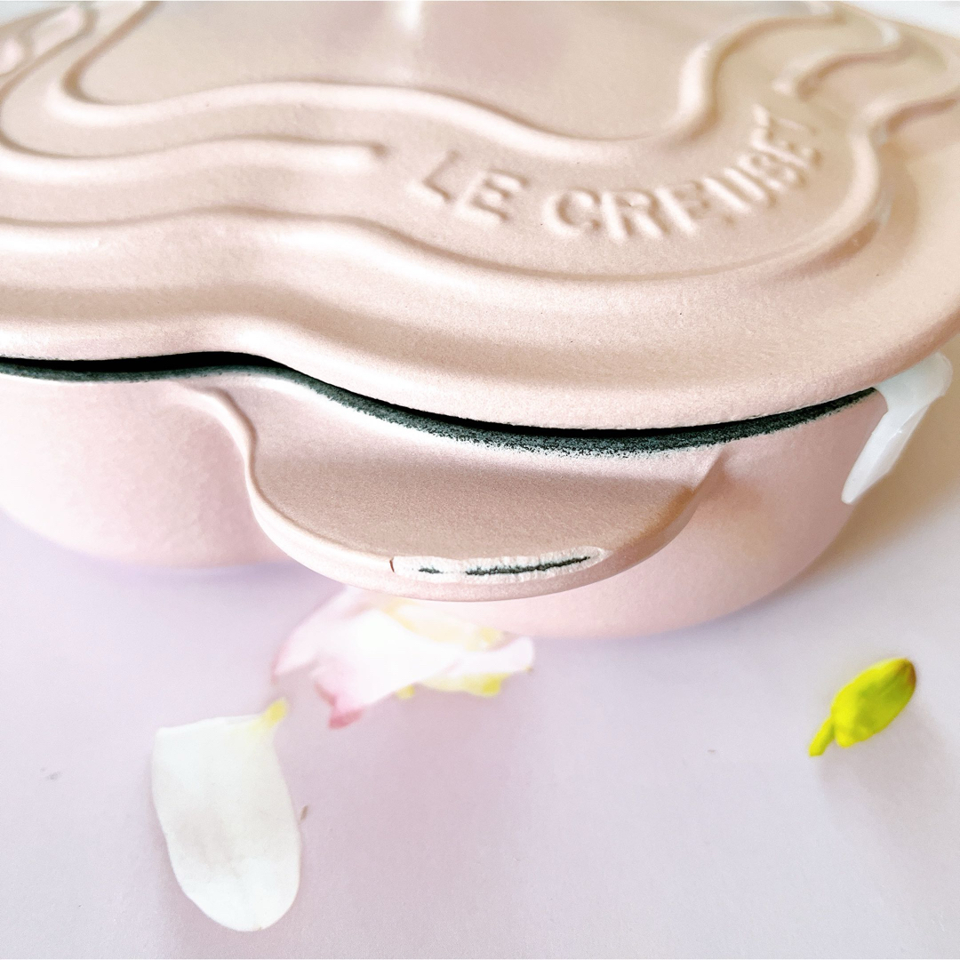 LE CREUSET - ♡ルクルーゼ プレート フルール 20cm ミニ LE CREUSET - ♡ルクルーゼ プレート フルール 20cm ミニ