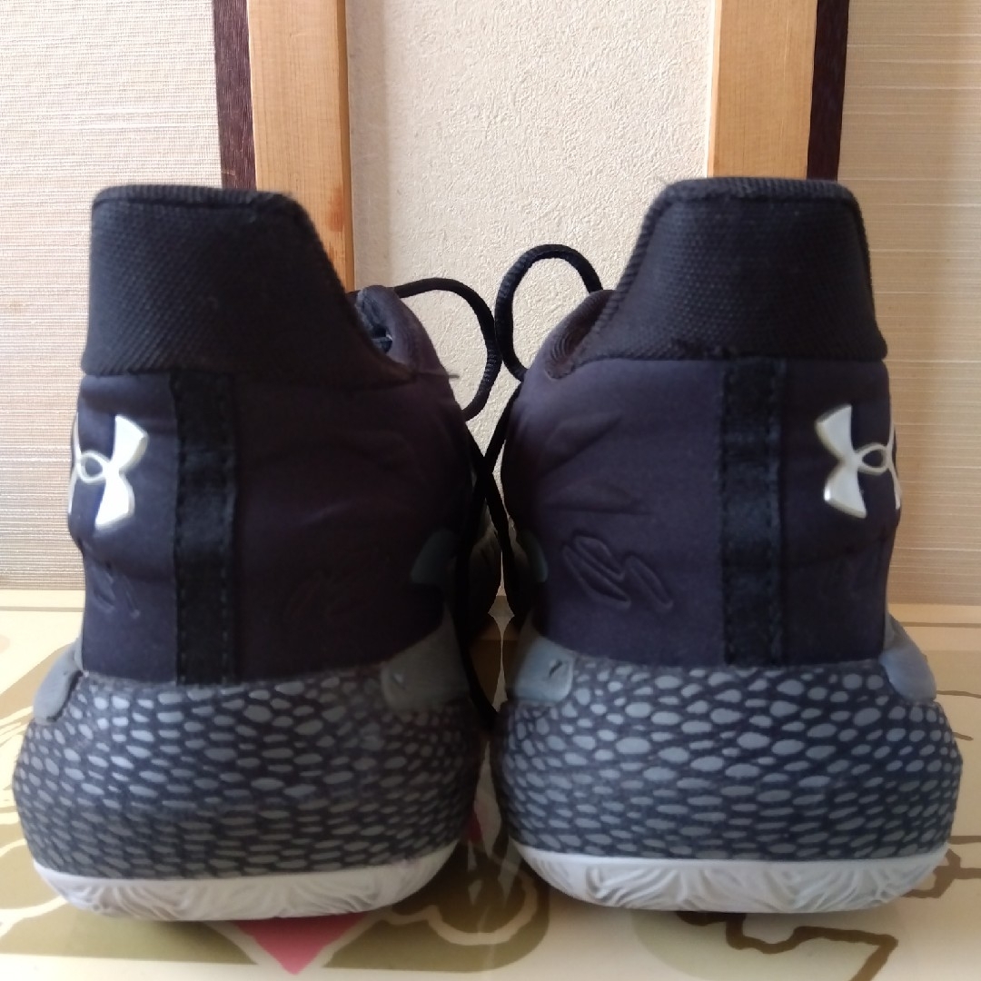 UNDER ARMOUR(アンダーアーマー)のバスケシューズ　26m スポーツ/アウトドアのスポーツ/アウトドア その他(バスケットボール)の商品写真