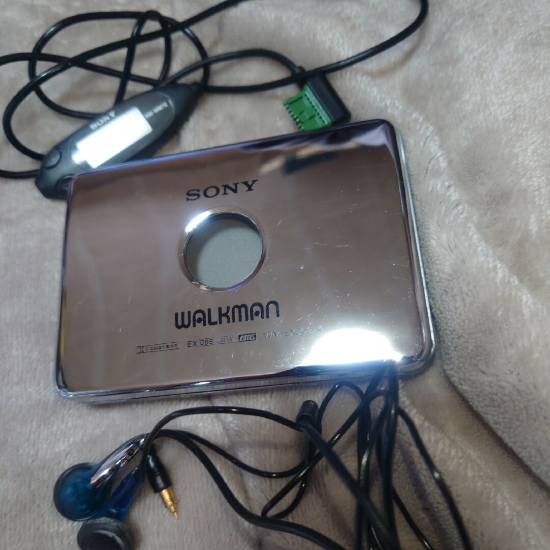 SONY(ソニー)のSONY WM-EX808HG WALKMAN　ソニー　ウォークマン　カセット スマホ/家電/カメラのオーディオ機器(ポータブルプレーヤー)の商品写真