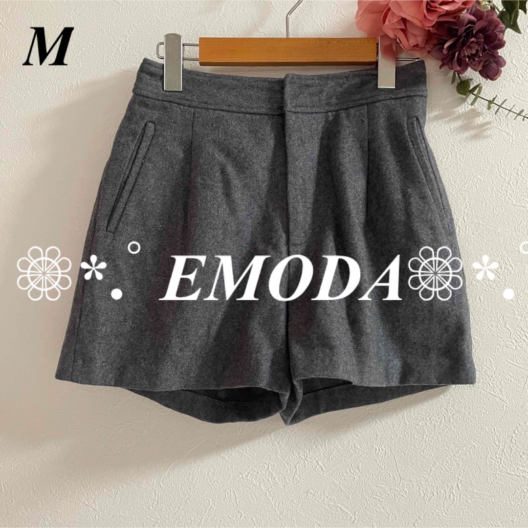 EMODA(エモダ)のEMODA エモダ ショートパンツ ウール レディースのパンツ(ショートパンツ)の商品写真