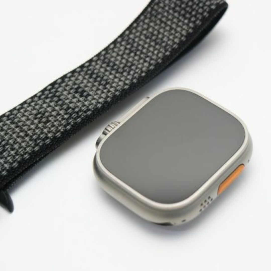 Apple(アップル)の超美品 Apple Watch Ultra 49mm GPS+Cellular チタニウム M222 スマホ/家電/カメラのスマホ/家電/カメラ その他(その他)の商品写真