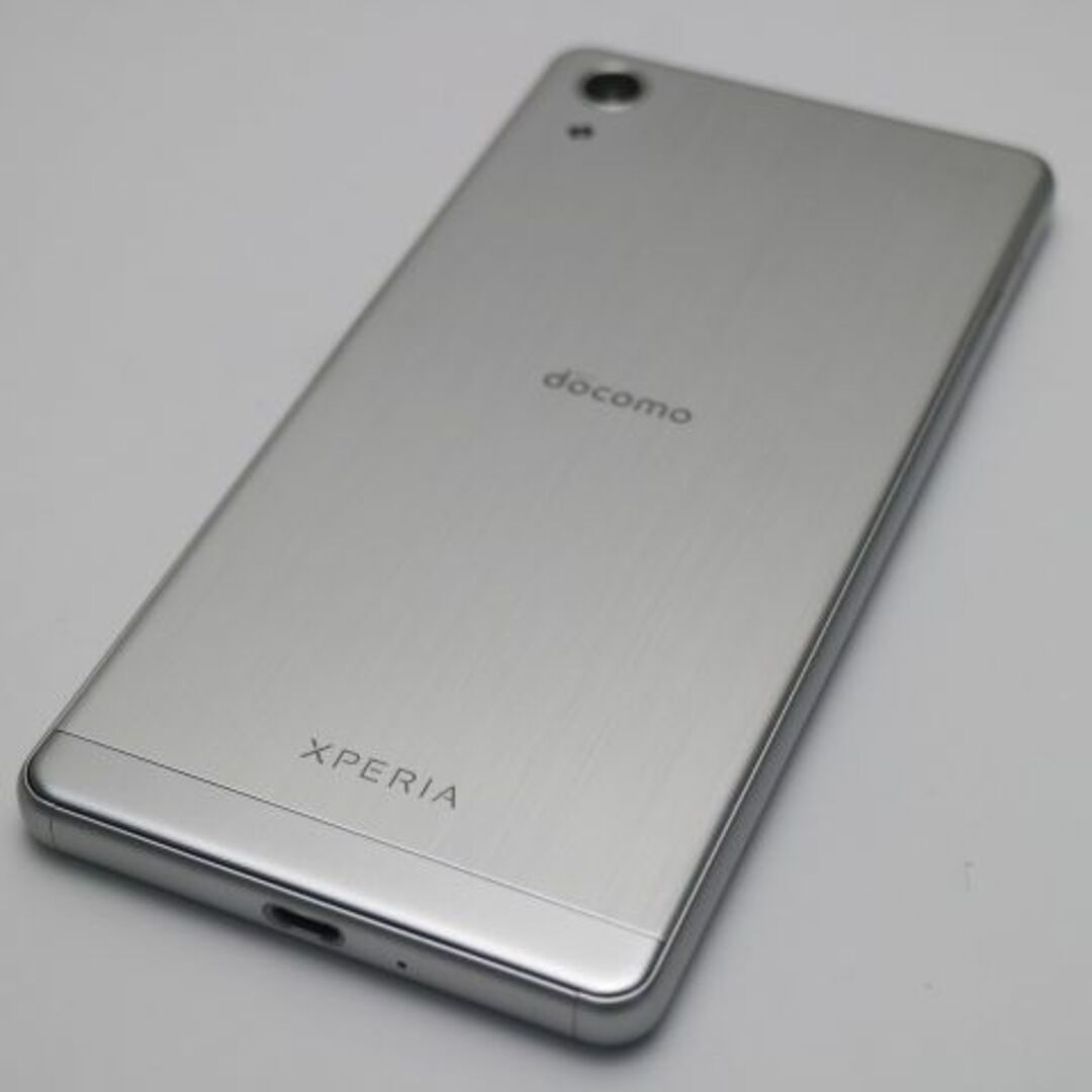 Xperia(エクスペリア)の超美品 SO-04H Xperia X Performance ホワイト  M444 スマホ/家電/カメラのスマートフォン/携帯電話(スマートフォン本体)の商品写真