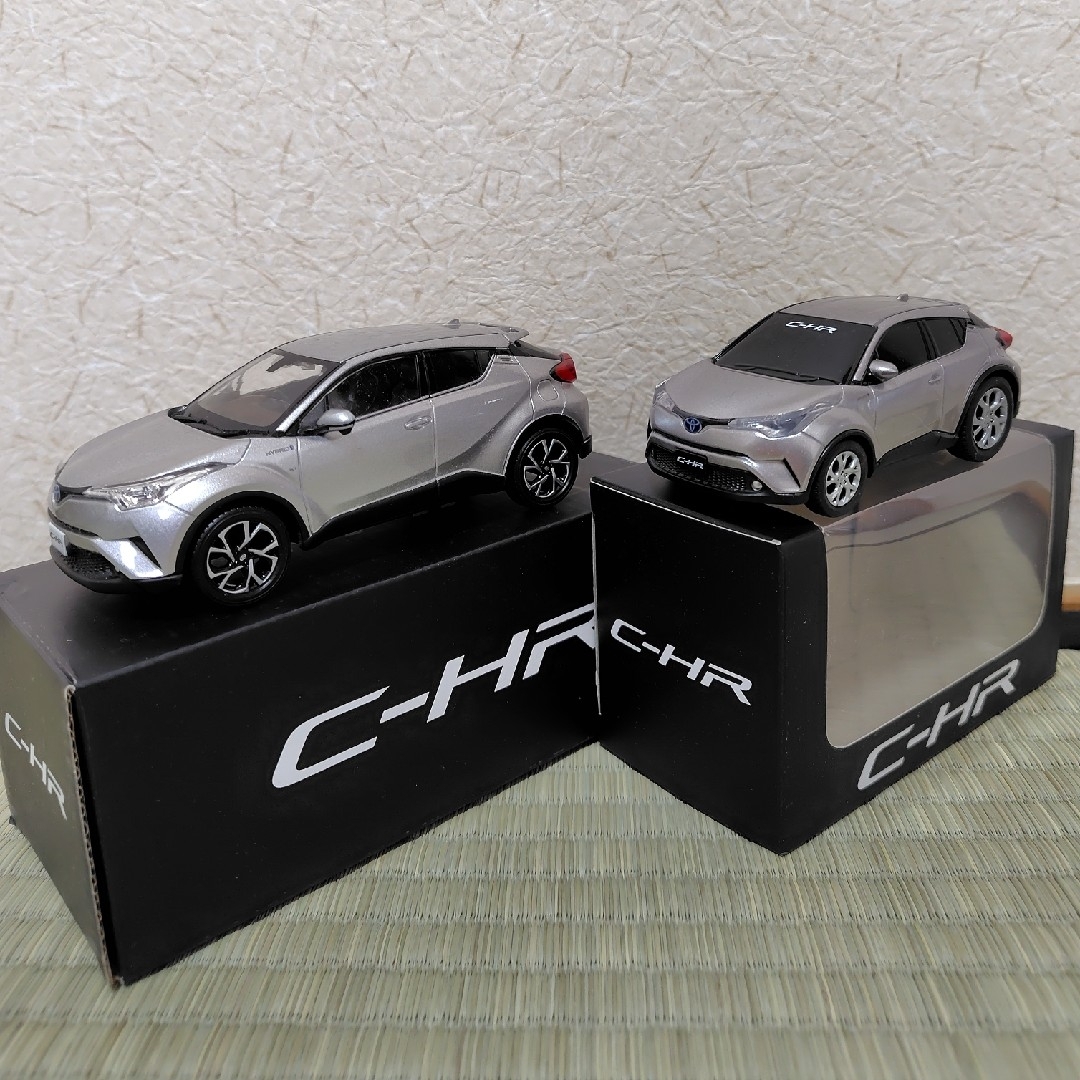 トヨタ(トヨタ)の非売品 トヨタ CH-R ミニカー エンタメ/ホビーのおもちゃ/ぬいぐるみ(ミニカー)の商品写真