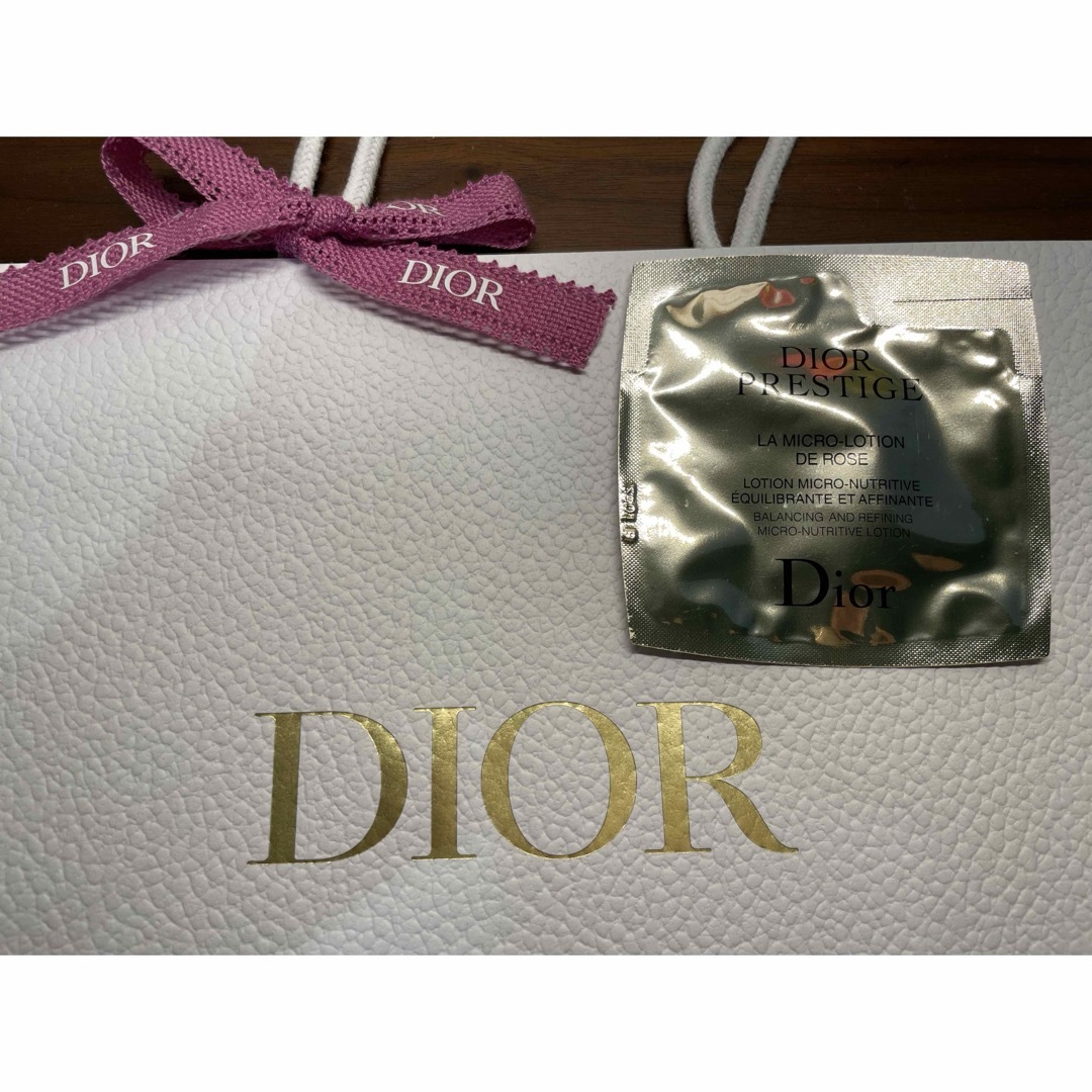 Dior(ディオール)のDIOR ファンデーション・美容液・化粧水　お試しセット コスメ/美容のキット/セット(サンプル/トライアルキット)の商品写真