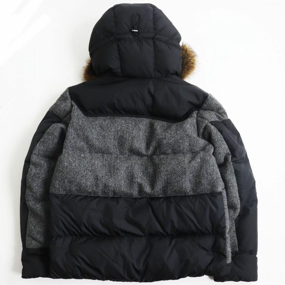 MONCLER(モンクレール)の美品●21-22AW MONCLER モンクレール ROBERT ヘリンボーン柄 ロゴパッチ付き フーデッドダウンジャケット グレー×ブラック 2 正規品 メンズのジャケット/アウター(ダウンジャケット)の商品写真