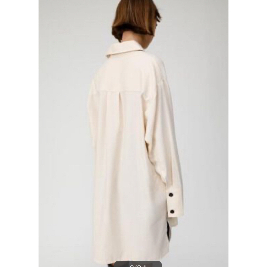 moussy(マウジー)のマウジー OVER SIZED SLIT ロングシャツ レディースのトップス(シャツ/ブラウス(長袖/七分))の商品写真