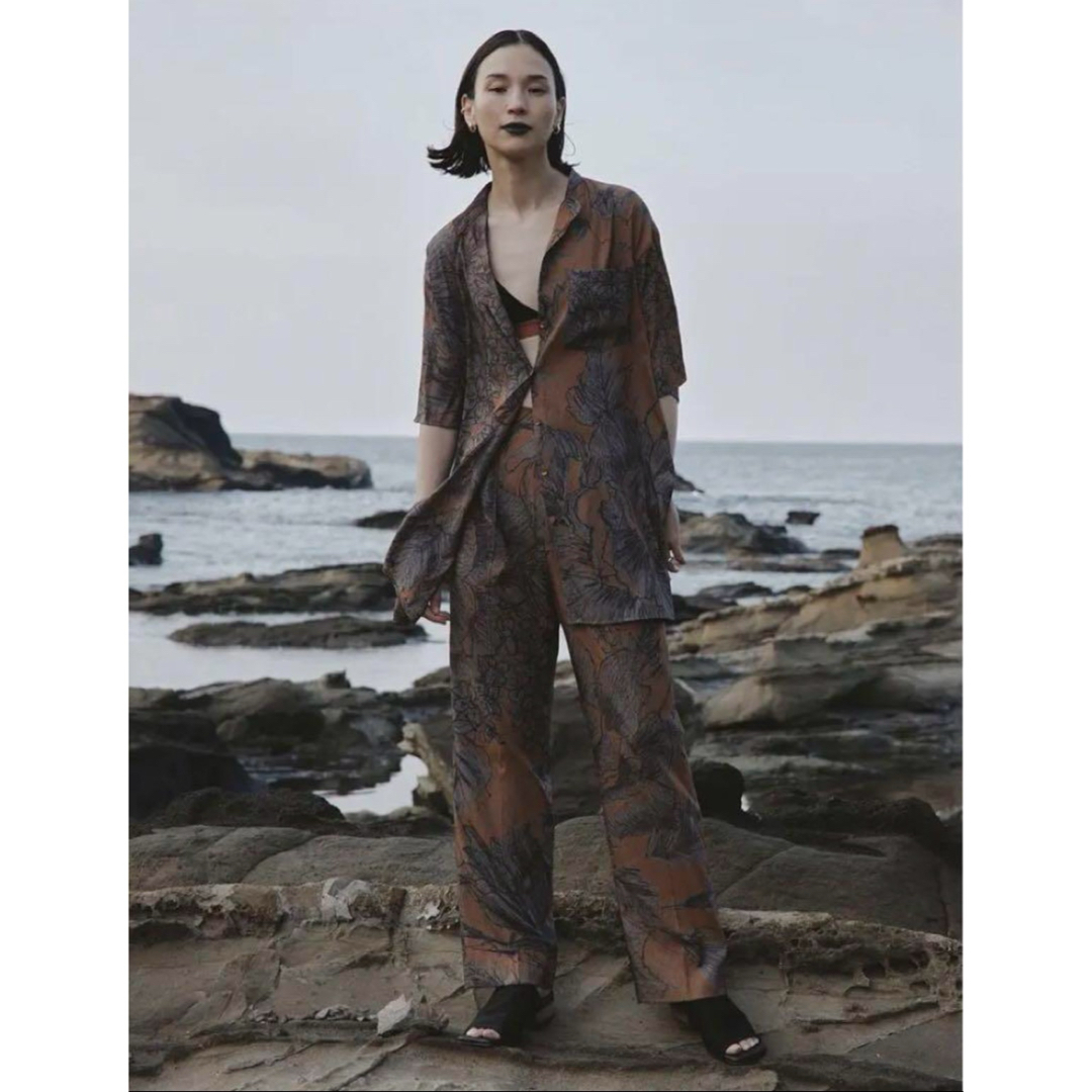 Ameri VINTAGE(アメリヴィンテージ)のKEITAMARUYAMA × AMERI WIDE SHIRT レディースのトップス(シャツ/ブラウス(半袖/袖なし))の商品写真