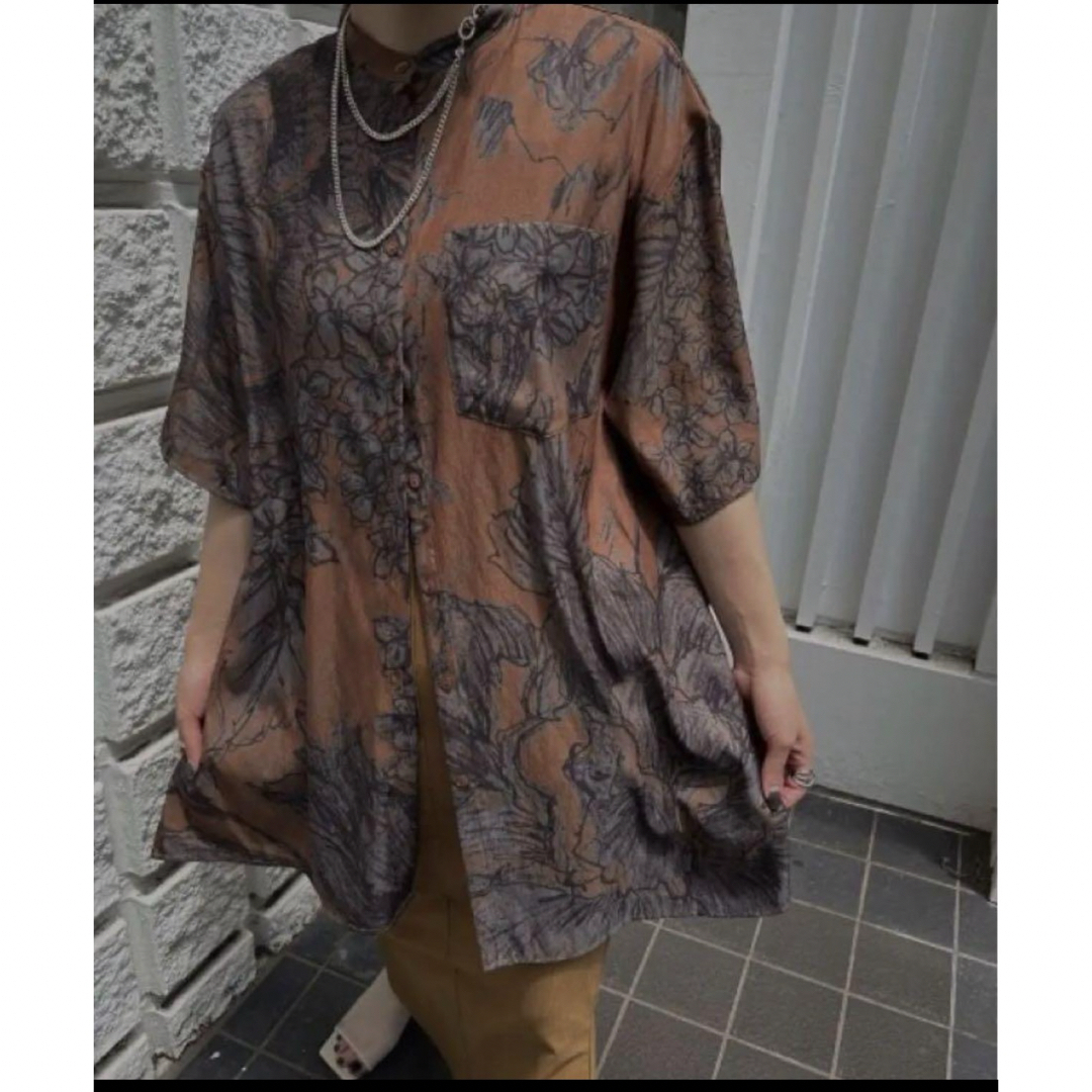 Ameri VINTAGE(アメリヴィンテージ)のKEITAMARUYAMA × AMERI WIDE SHIRT レディースのトップス(シャツ/ブラウス(半袖/袖なし))の商品写真