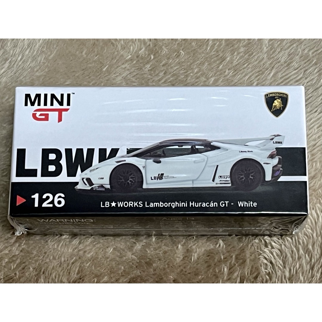 Lamborghini(ランボルギーニ)のミニGT LBWK LB WORKS ランボルギーニ ウラカンGT ホワイト エンタメ/ホビーのおもちゃ/ぬいぐるみ(ミニカー)の商品写真