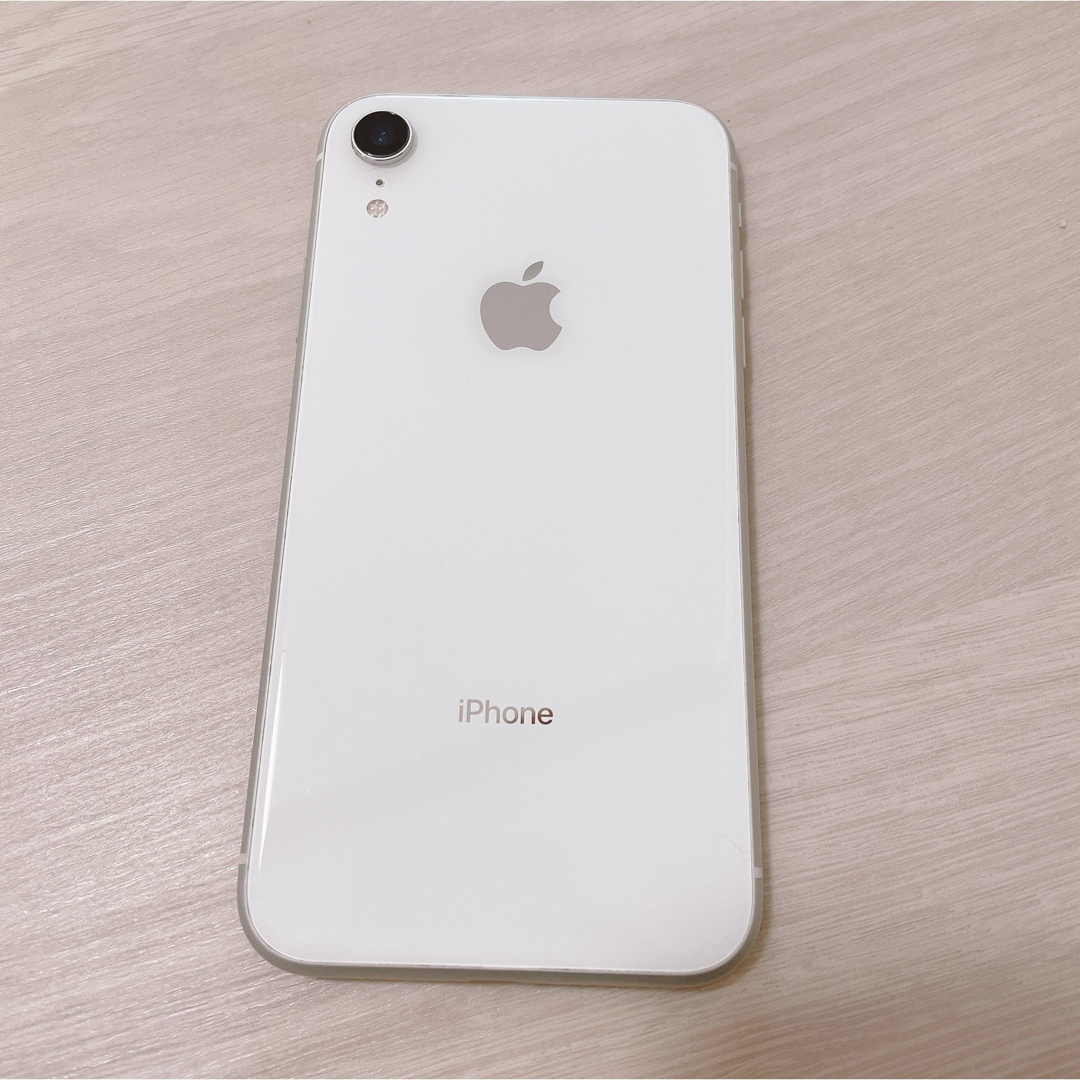 iPhone(アイフォーン)の【美品】Apple iPhoneXR 64GB iPhone本体SIMフリー スマホ/家電/カメラのスマートフォン/携帯電話(スマートフォン本体)の商品写真
