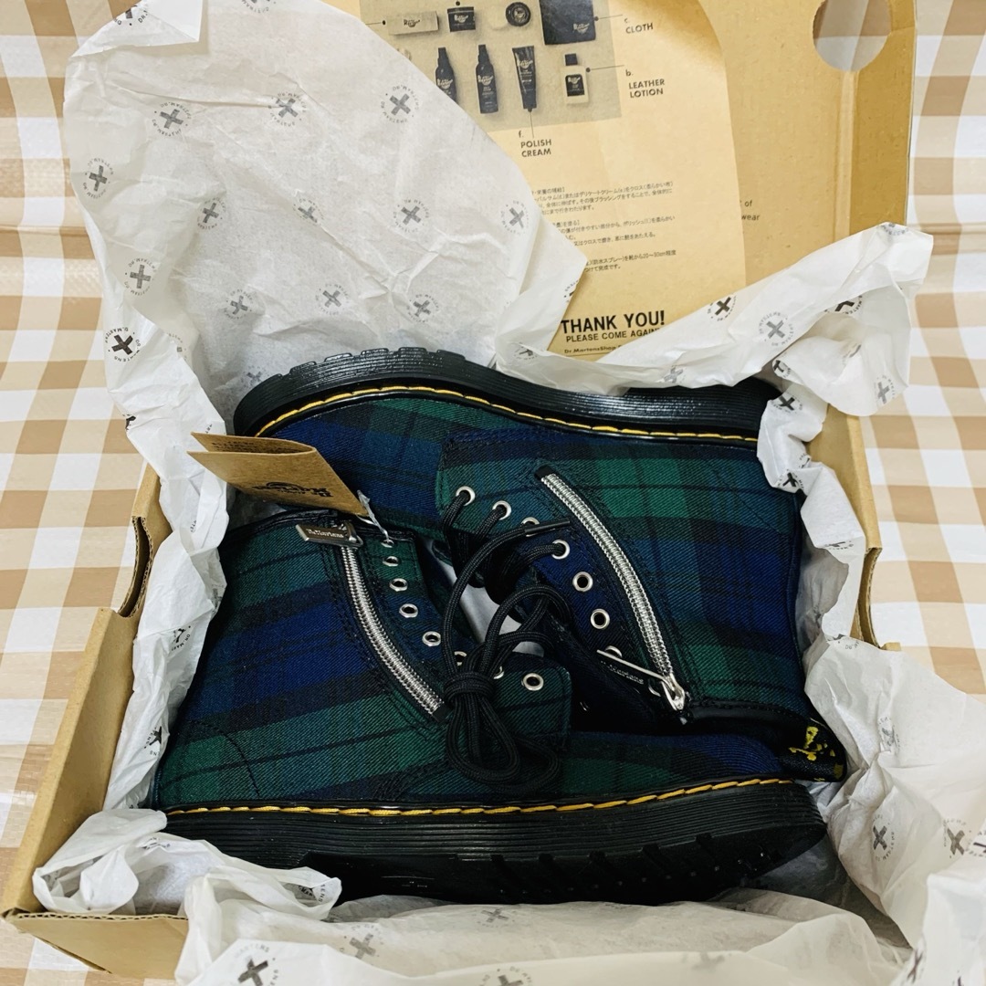 Dr.Martens(ドクターマーチン)の新品・紐なし ドクターマーチン8ホール サイドジップブーツ UK1 キッズ/ベビー/マタニティのキッズ靴/シューズ(15cm~)(ブーツ)の商品写真