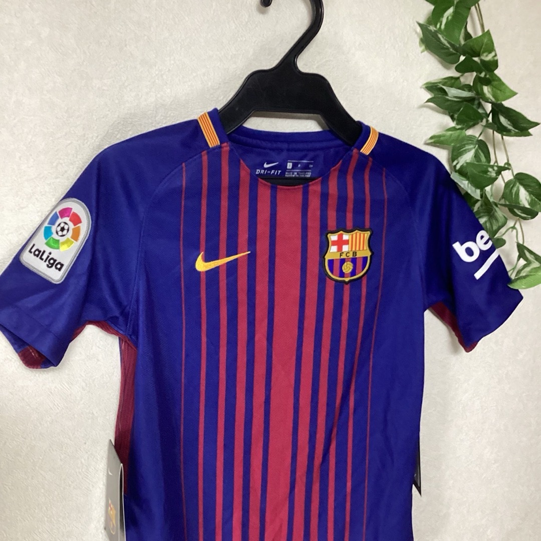 NIKE(ナイキ)の⭐︎新品未使用⭐︎NIKE FCB ユニフォーム　シャツ　S(140cm) キッズ/ベビー/マタニティのキッズ服男の子用(90cm~)(Tシャツ/カットソー)の商品写真