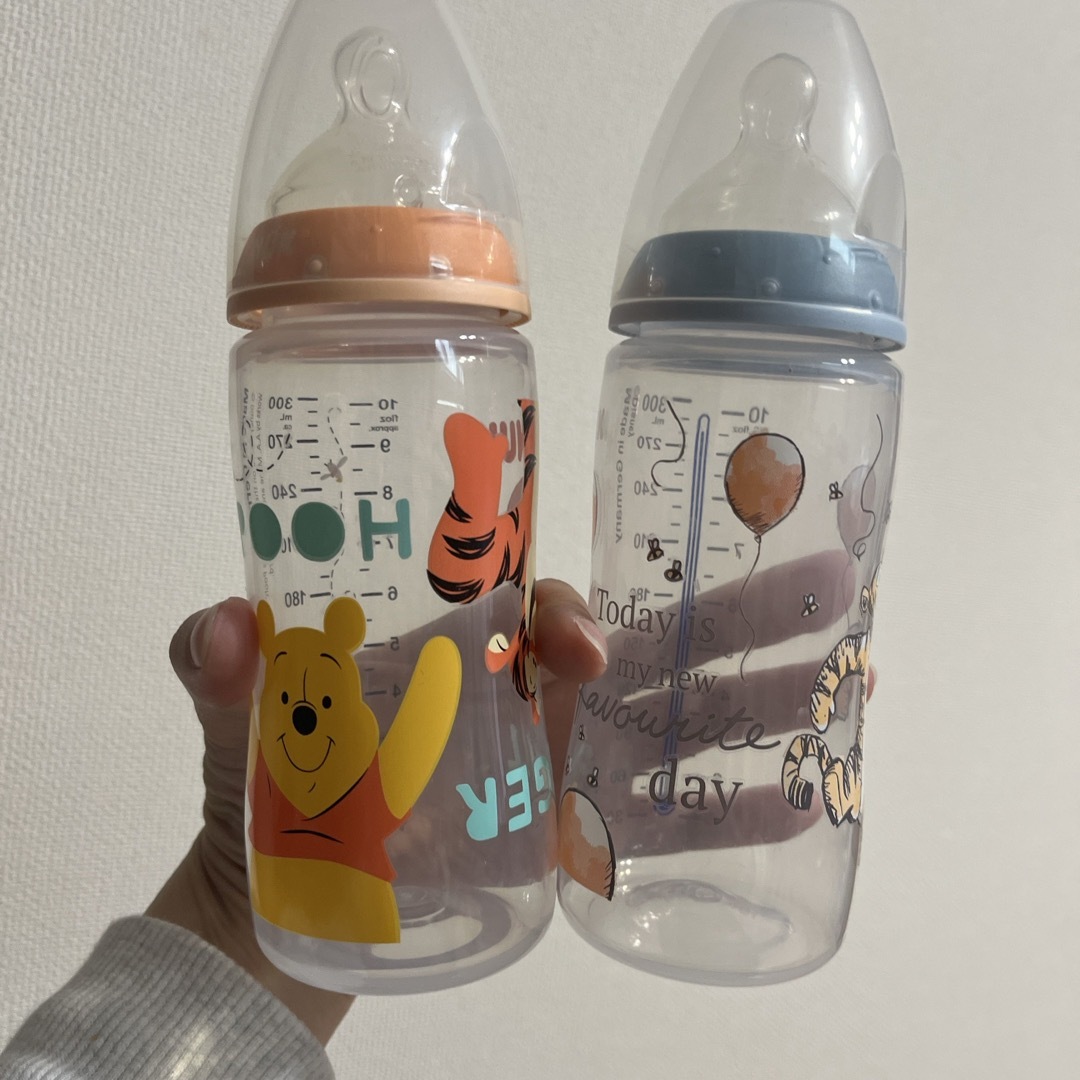 Disney(ディズニー)のnuk哺乳瓶 キッズ/ベビー/マタニティの授乳/お食事用品(哺乳ビン)の商品写真