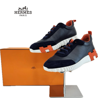 エルメス(Hermes)の【HERMES エルメス】【バウンシング BOUNCING 40.5 ネイビー オレンジ レザー スウェード 定番人気スニーカー 正規品】(スニーカー)