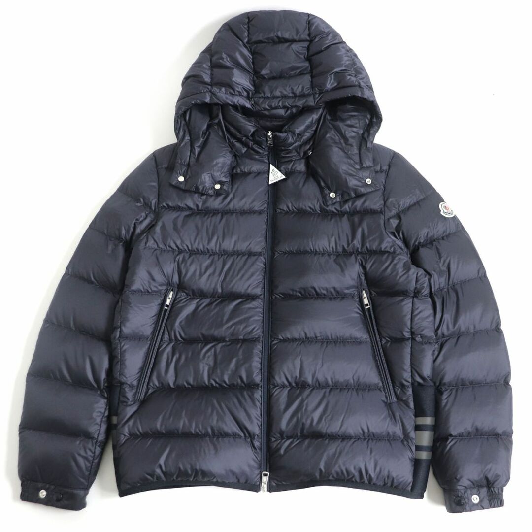 MONCLER(モンクレール)の未使用品□20-21AW MONCLER/モンクレール VERTE GIUBBOTTO ロゴワッペン フーデッド WZIP ダウンジャケット ネイビー 3 正規品 メンズ◎ メンズのジャケット/アウター(ダウンジャケット)の商品写真