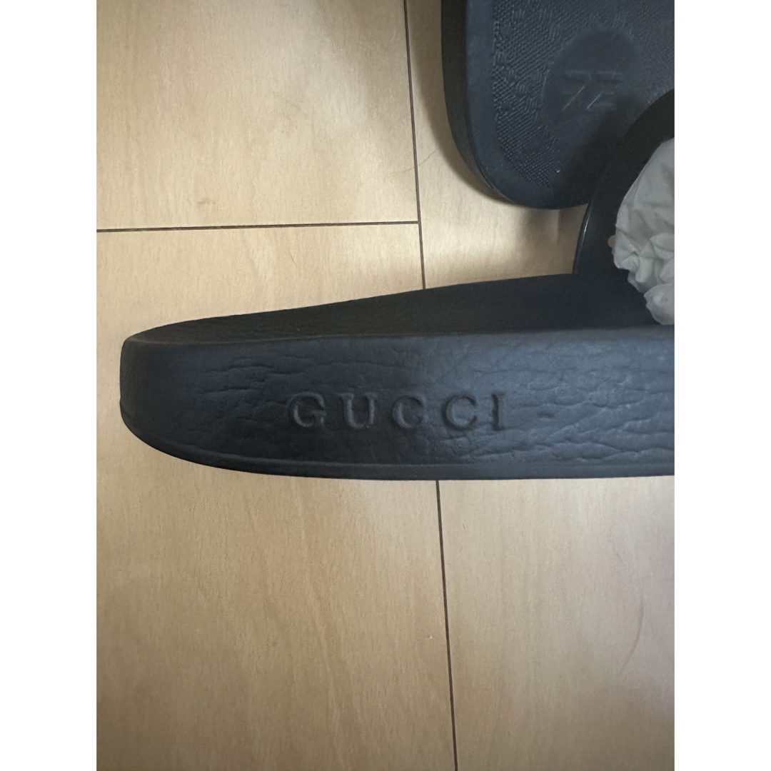 Gucci(グッチ)のGUCCI グッチラバーGGスライドサンダル メンズの靴/シューズ(ビーチサンダル)の商品写真
