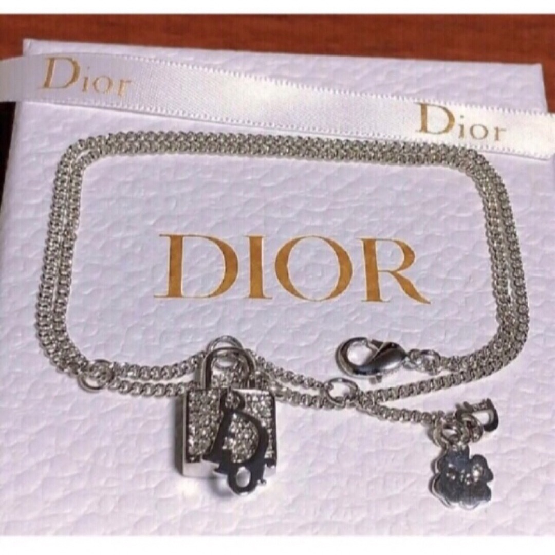 Dior ネックレス Silver Dior ロゴ キラキラ ストーン シルバー