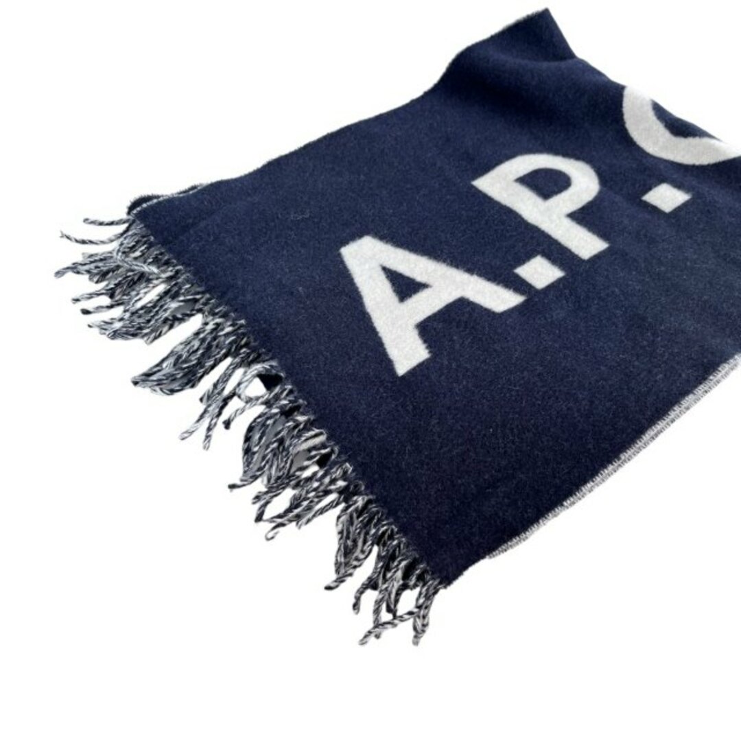 A.P.C(アーペーセー)のA.P.C. ロゴ フリンジ ウール マフラー ネイビー 紺 レディース レディースのファッション小物(マフラー/ショール)の商品写真