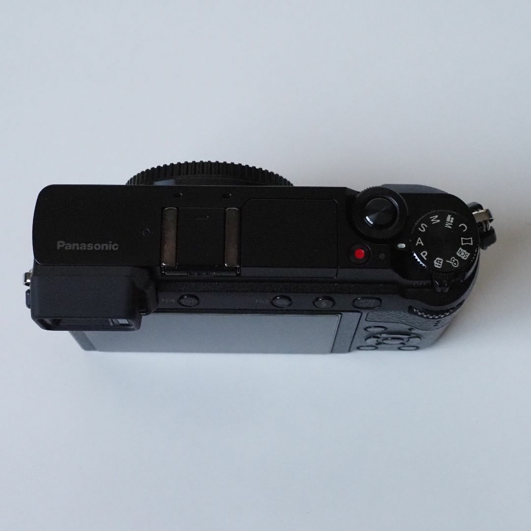 Panasonic(パナソニック)のLUMIX DMC-GX7MK2 Panasonic 目立つ傷なし スマホ/家電/カメラのカメラ(ミラーレス一眼)の商品写真