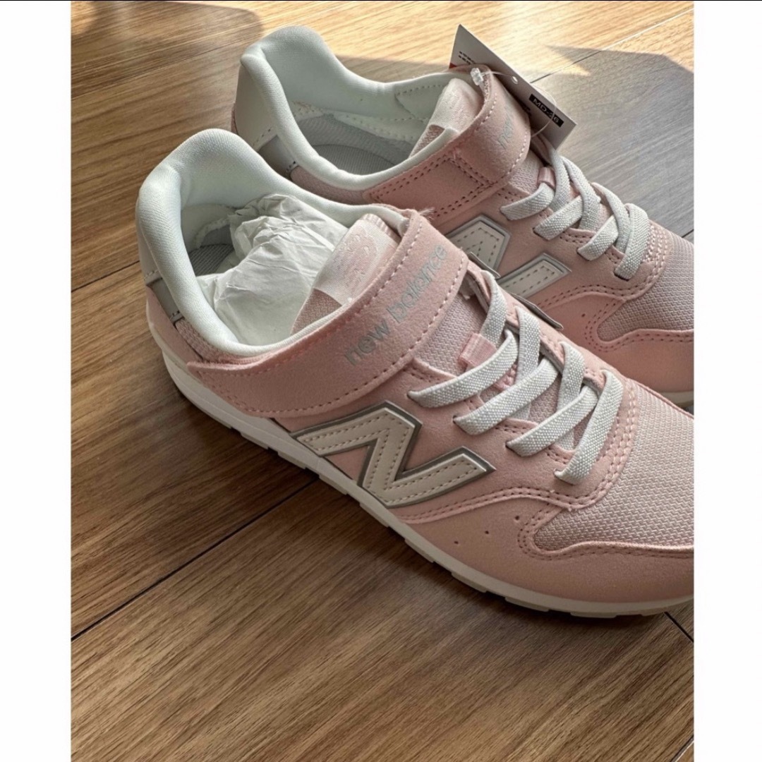 New Balance(ニューバランス)のニューバランス　スニーカー キッズ/ベビー/マタニティのキッズ靴/シューズ(15cm~)(スニーカー)の商品写真