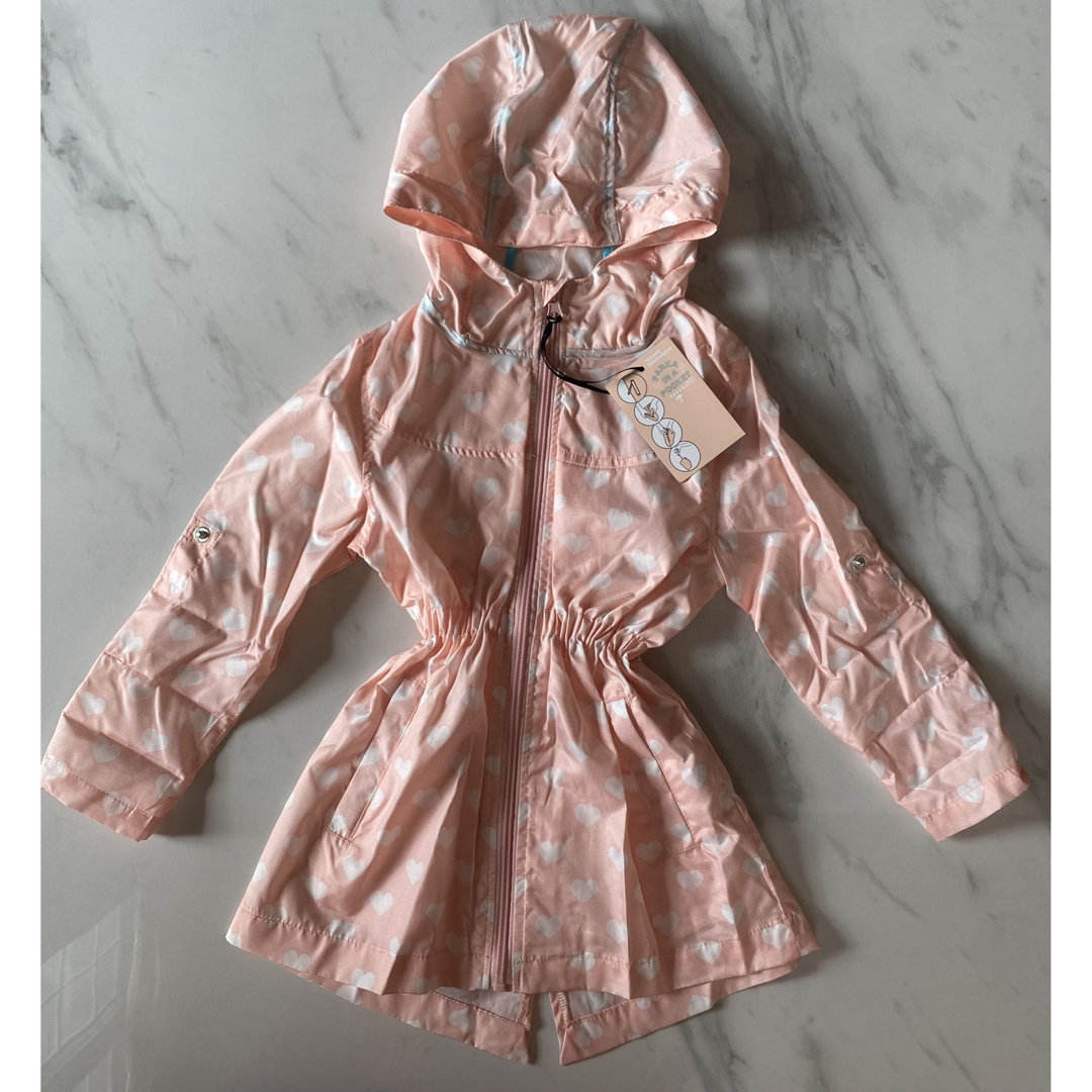 PRIMARK(プライマーク)の新品未使用　可愛いハート柄　レインコート　女の子　4-5歳 キッズ/ベビー/マタニティのこども用ファッション小物(レインコート)の商品写真