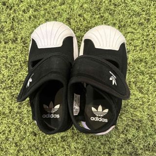 アディダス(adidas)のキッズ　adidas 12cm サンダル(サンダル)