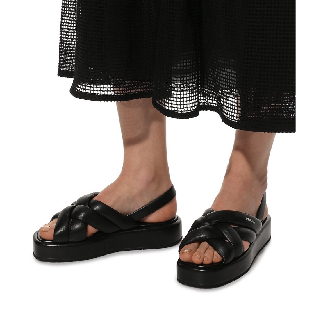 PRADA(プラダ)のprada プラダ フラットフォーム サンダル ブラック 36 レディースの靴/シューズ(サンダル)の商品写真