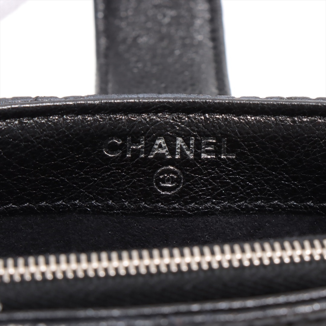 CHANEL(シャネル)のシャネル  パンチングレザー  ブラック レディース ポーチ レディースのファッション小物(ポーチ)の商品写真