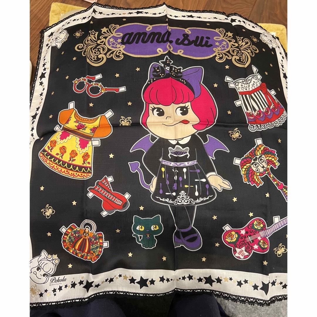 ANNA SUI(アナスイ)のアナスイ✖️ペコちゃんハンカチ レディースのファッション小物(ハンカチ)の商品写真