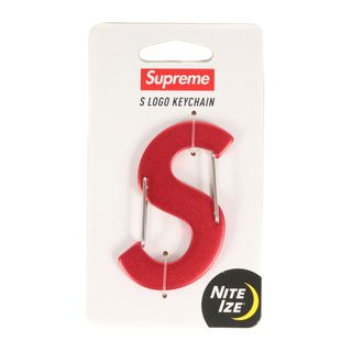 シュプリーム(Supreme)の新品 Supreme シュプリーム 21AW Nite Ize ナイトアイズ Sロゴ キーチェーン カラビナ S Logo Keychain レッド コラボ ブランド アイテム 小物【メンズ】(その他)