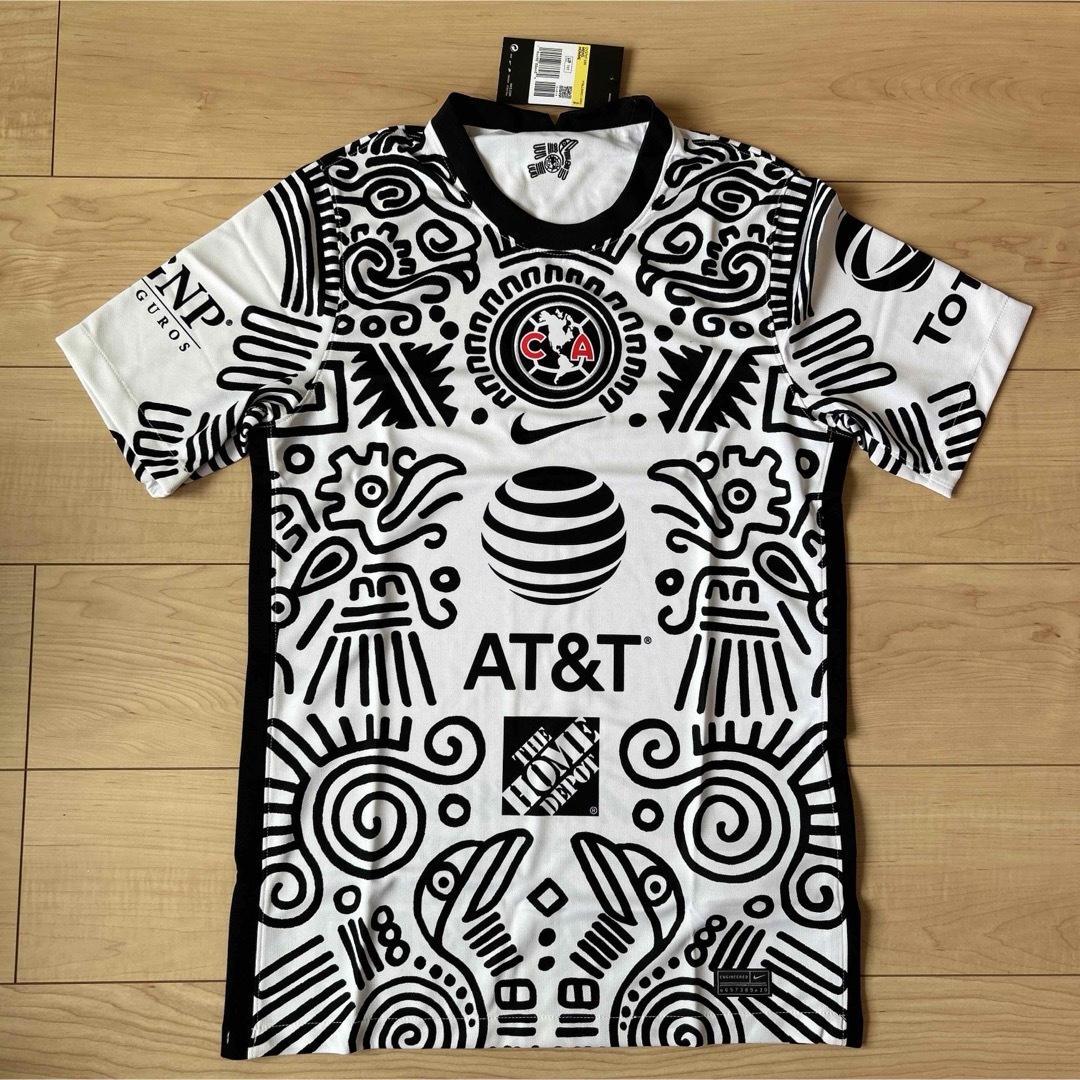 NIKE(ナイキ)の正規品新品クラブアメリカ ユニフォームS☆Club América☆メキシコ代表 スポーツ/アウトドアのサッカー/フットサル(ウェア)の商品写真