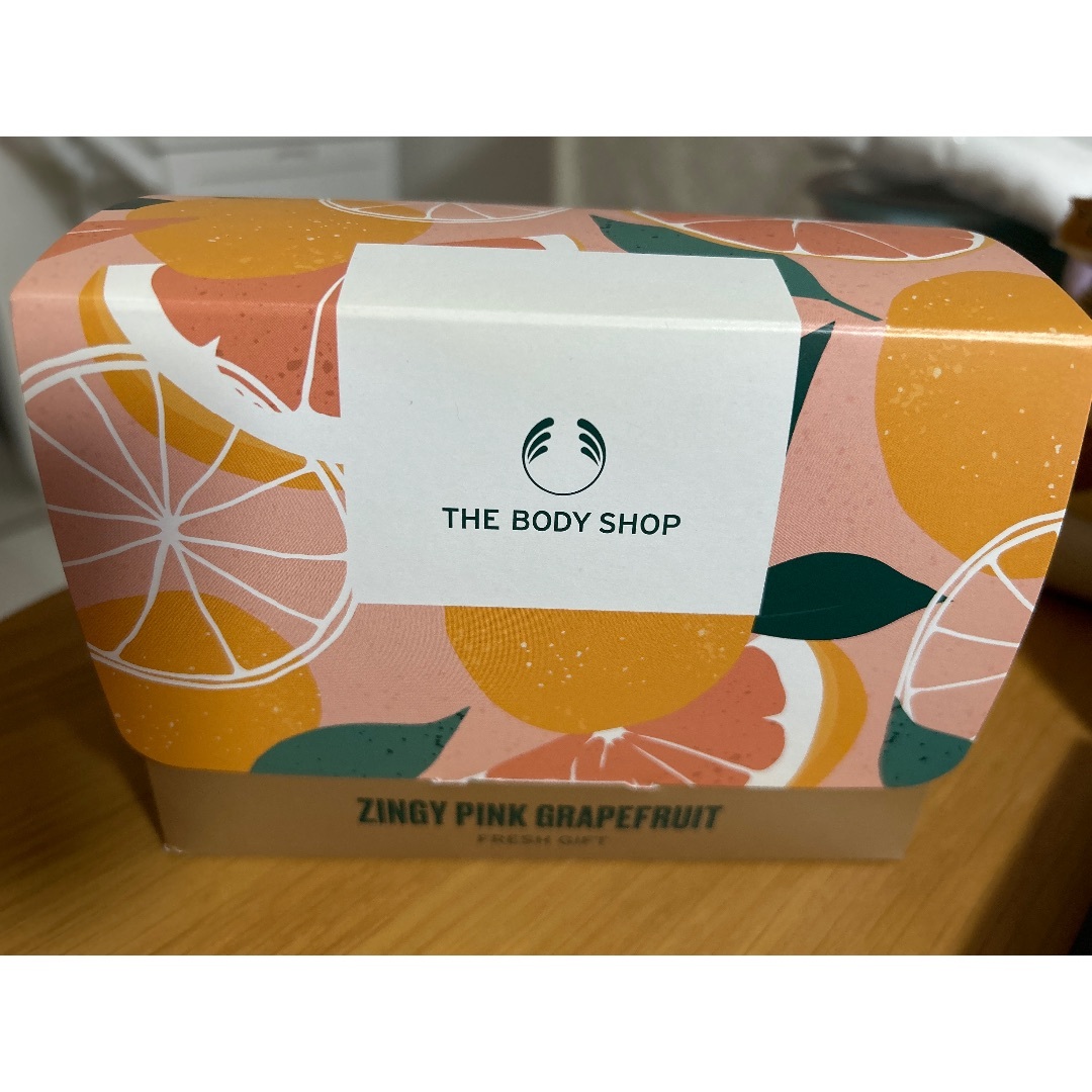 THE BODY SHOP(ザボディショップ)のTHE BODY SHOP ピンクグレープフルーツ フレッシュギフト コスメ/美容のボディケア(バスグッズ)の商品写真
