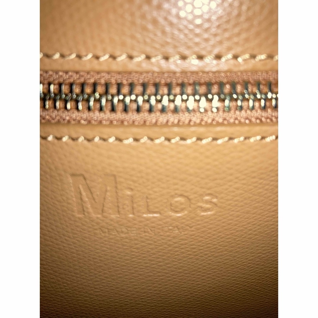 MILOS(ミロス)のMILOS  ミロス  ダブルビットバック  ストラップ付  牛革 レディースのバッグ(ハンドバッグ)の商品写真