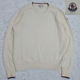 モンクレール(MONCLER)の極美品 M モンクレール ウール100 ニット 白 ラウンドネック ワッペンロゴ(ニット/セーター)