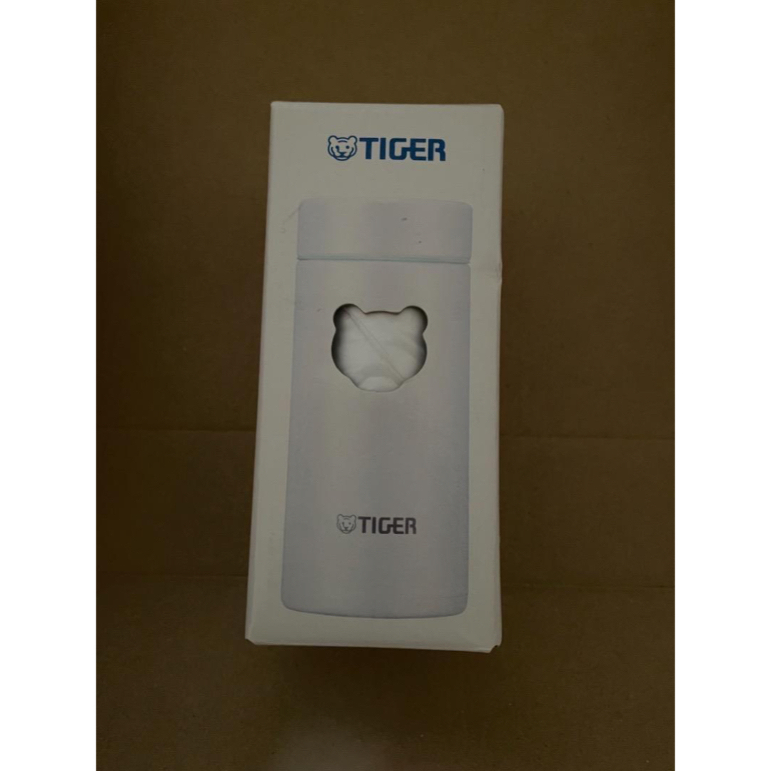 TIGER(タイガー)の200タイガー夢重力保温保冷水筒超軽量クールホワイト110ステンレス製携帯魔法瓶 キッズ/ベビー/マタニティの授乳/お食事用品(水筒)の商品写真