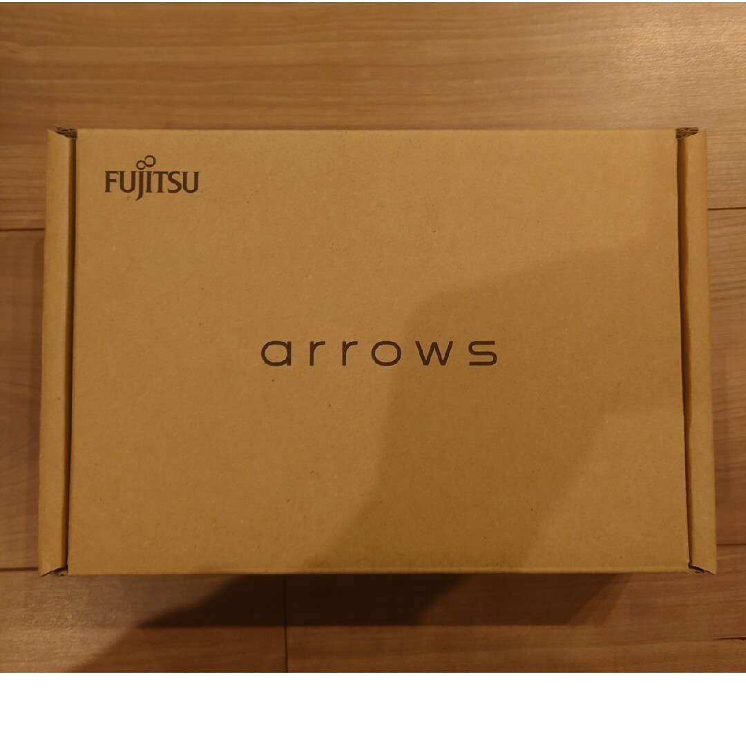 富士通 arrows M03 白 FARM06103 スマホ/家電/カメラのスマートフォン/携帯電話(スマートフォン本体)の商品写真