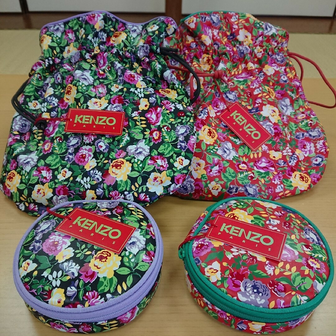 KENZO(ケンゾー)の【新品】KENZO 花柄フラワーポーチ 4個 レディースのファッション小物(ポーチ)の商品写真
