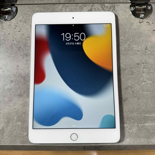 アイパッド(iPad)のiPad mini 第4世代 32GB シルバー(タブレット)
