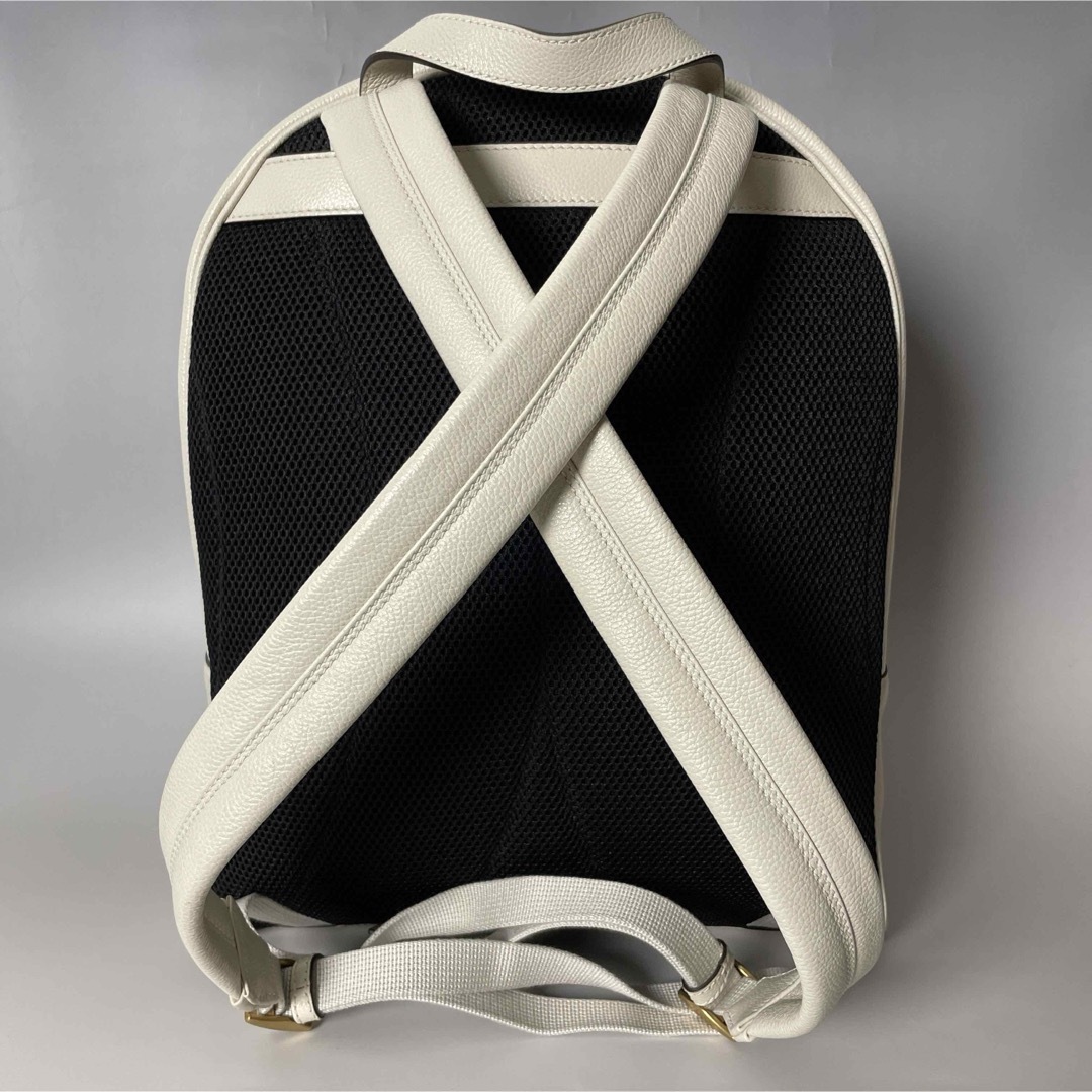 Gucci(グッチ)のGucci 極美品 リュック ロゴ プリント ユニセックス バックパック グッチ レディースのバッグ(リュック/バックパック)の商品写真