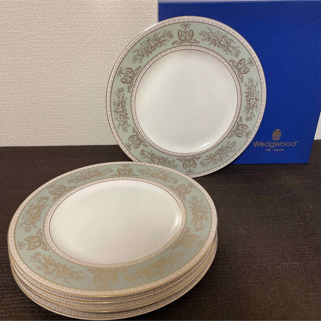 WEDGWOOD(ウェッジウッド)のウェッジウッド　コロンビア　セージグリーン　ディナープレート　27.5 新品 インテリア/住まい/日用品のキッチン/食器(食器)の商品写真