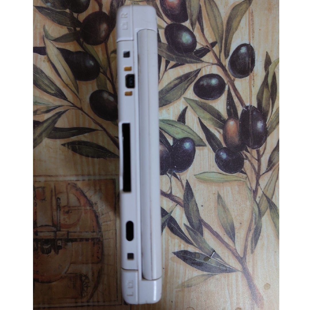 ニンテンドー3DS(ニンテンドー3DS)のニンテンドー3DS LL ミント×ホワイト エンタメ/ホビーのゲームソフト/ゲーム機本体(携帯用ゲーム機本体)の商品写真