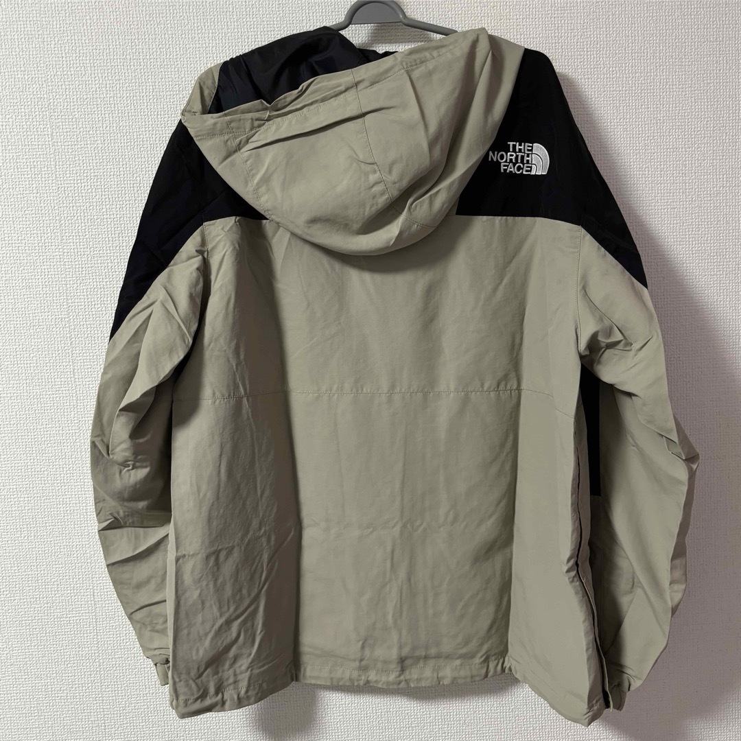 THE NORTH FACE(ザノースフェイス)のノースフェイス アノラック ベージュ Lサイズ メンズのジャケット/アウター(ナイロンジャケット)の商品写真