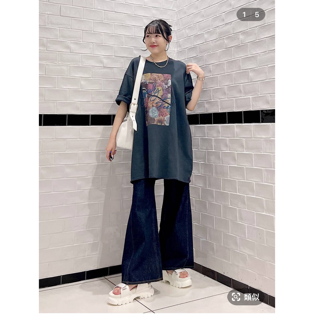 PAGEBOY(ページボーイ)のページボーイ ロゴ刺繍フラワーミニウラケ Tシャツ レディースのトップス(Tシャツ(半袖/袖なし))の商品写真